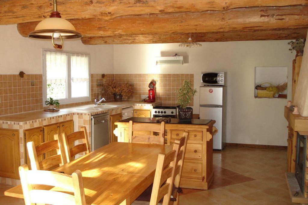 Gites Les Costoliers Châteauneuf-Miravail Zewnętrze zdjęcie
